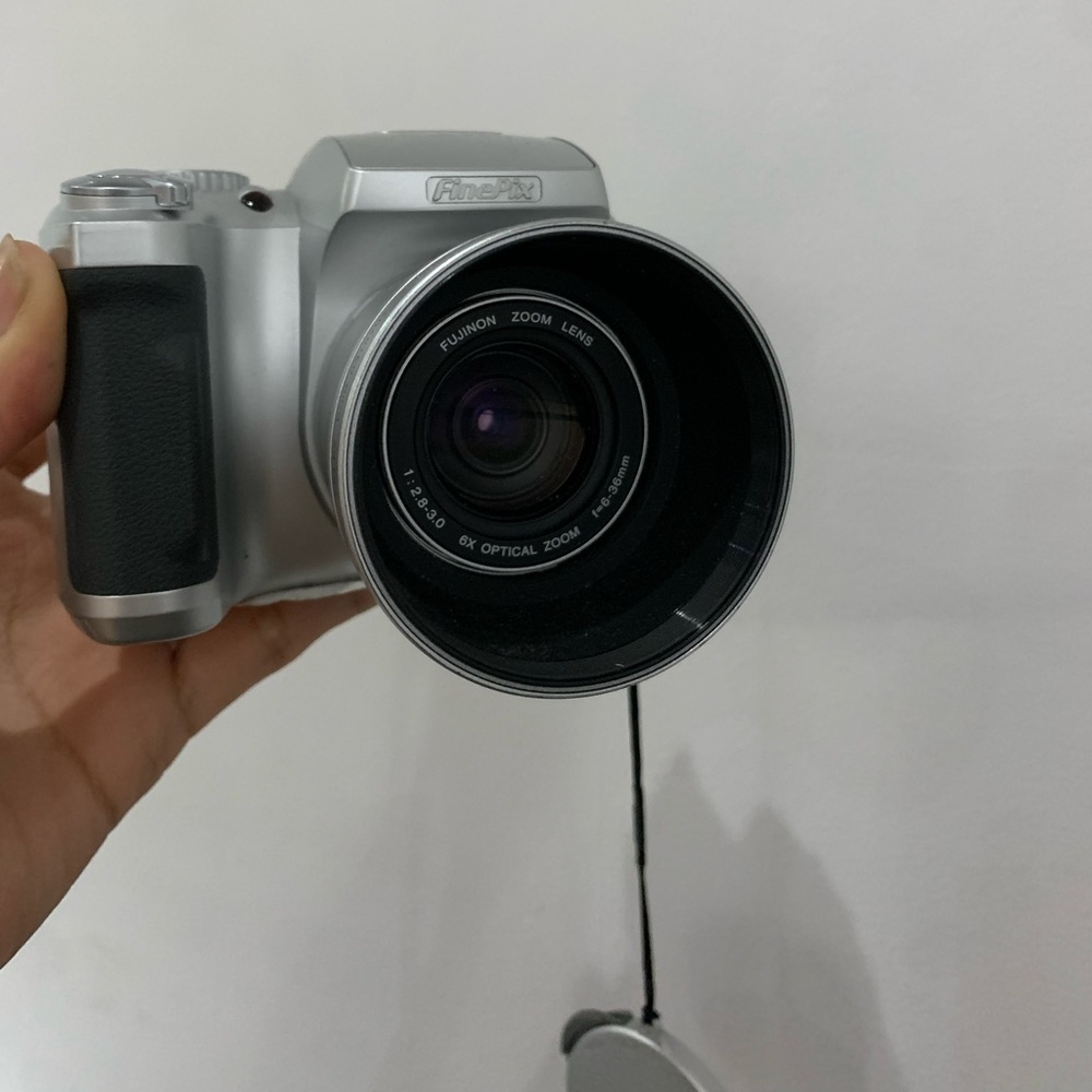 Fujifilm digital camera s3100